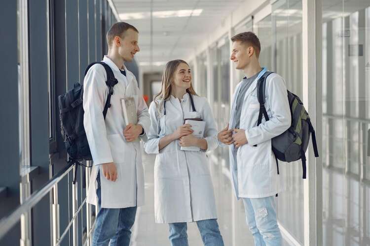 Effective Tips for Medical School Applicants.